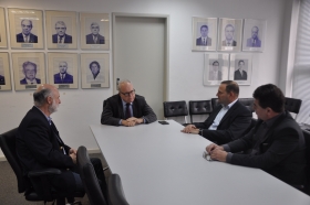 Presentes na reunião representantes da Metroplan, Associação dos Transportadores Metropolitanos de Passageiros (ATM), e das empresas de ônibus SOUL e Transcal.